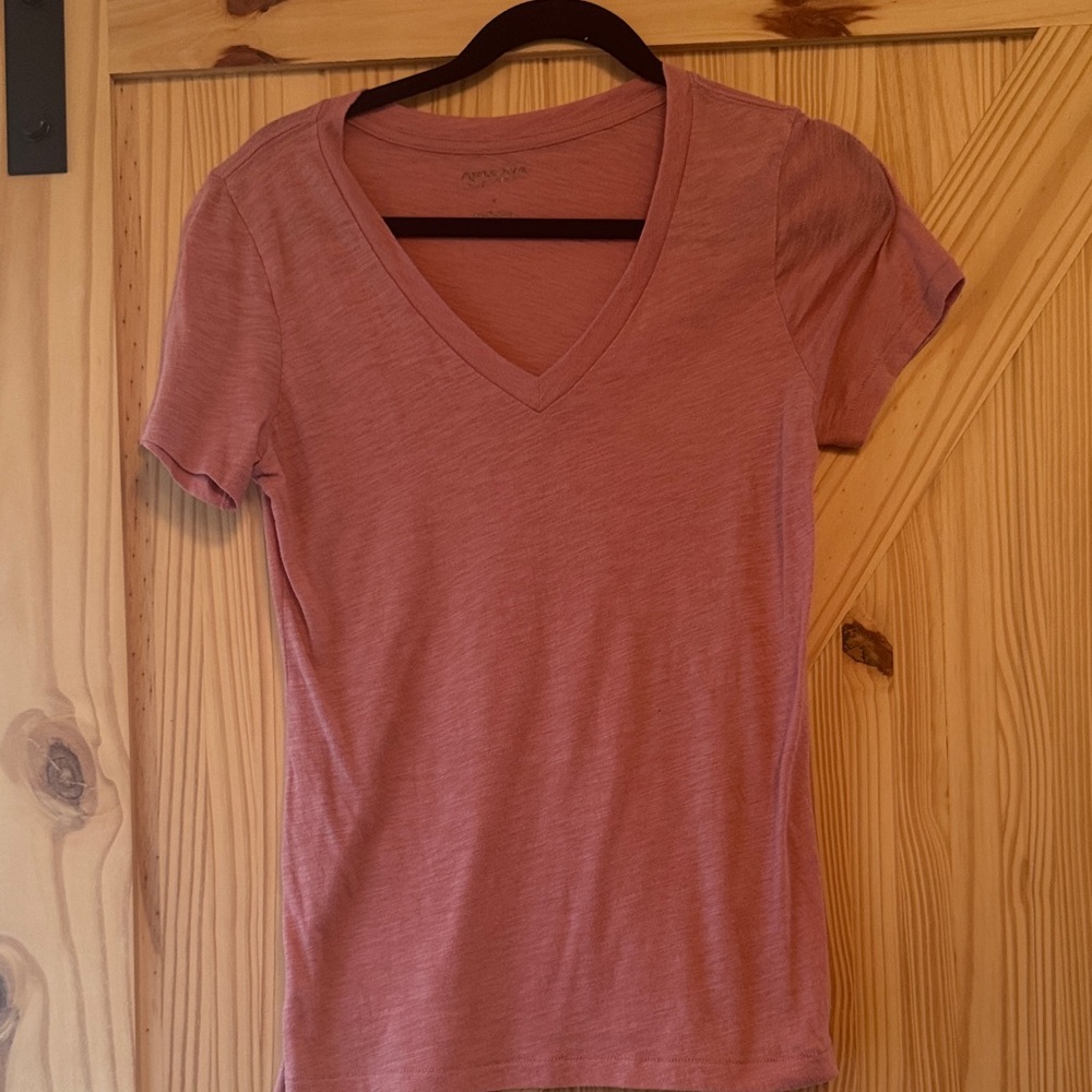 Mauve Short Sleeve V-Neck Tee